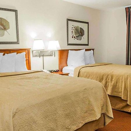 Отель Baymont By Wyndham Indianapolis East Экстерьер фото